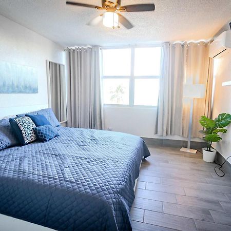 Sunset Paradise Cozy Beachfront Escape - Isla Verde San Juan Zewnętrze zdjęcie