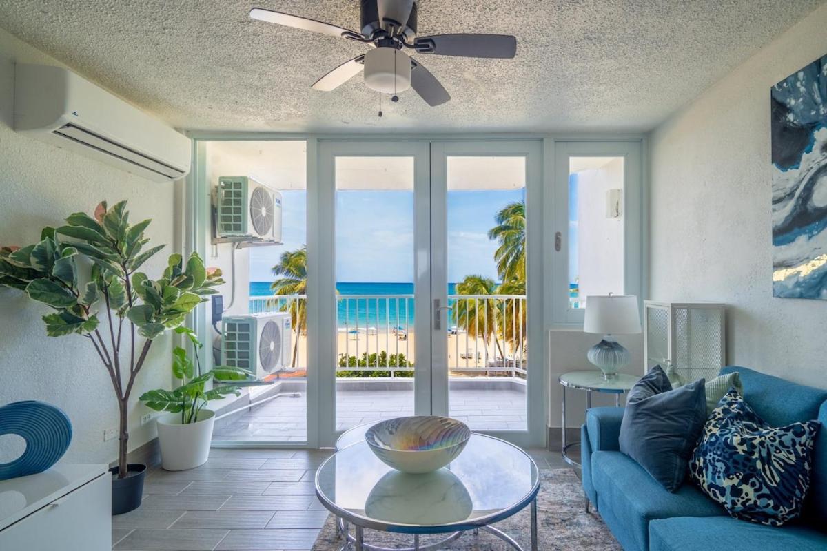 Sunset Paradise Cozy Beachfront Escape - Isla Verde San Juan Zewnętrze zdjęcie